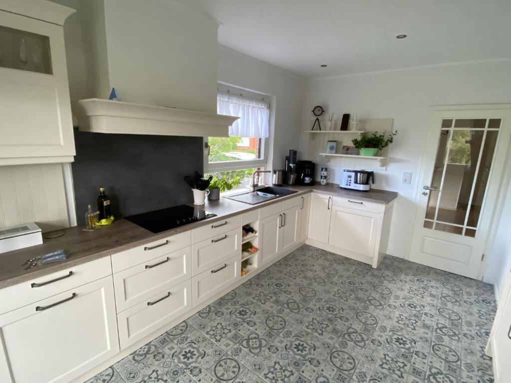 Ferienhaus FRIESENHERZ - einfach wunderbar & mit Wallbox photo 1