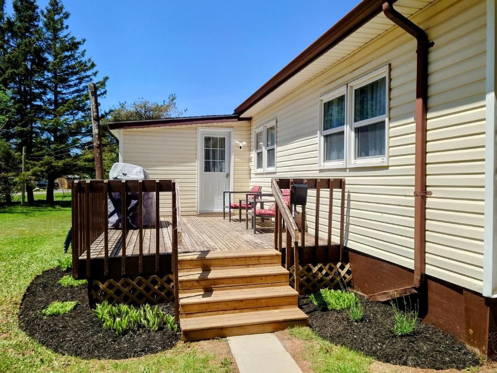 Red Island Cozy Retreat photo 3