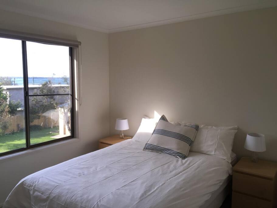 Airy Beach Escape in Ventnor photo 2