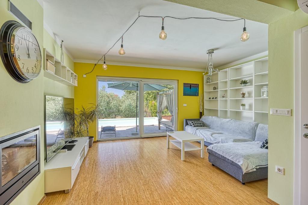 Villa Gaya - Happy Rentals photo 4