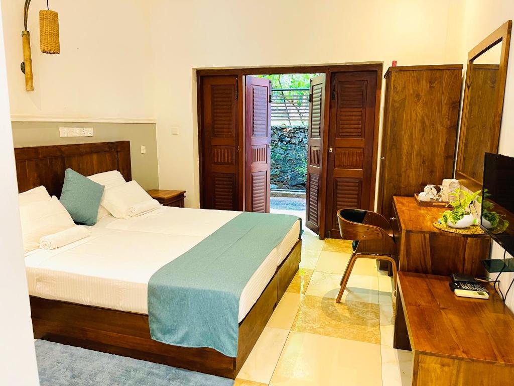 Grand Rockland Hotel