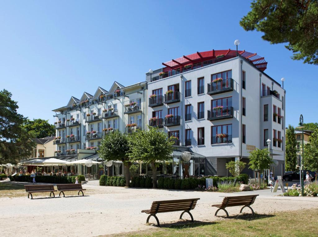 Strandhotel Heringsdorf photo 1