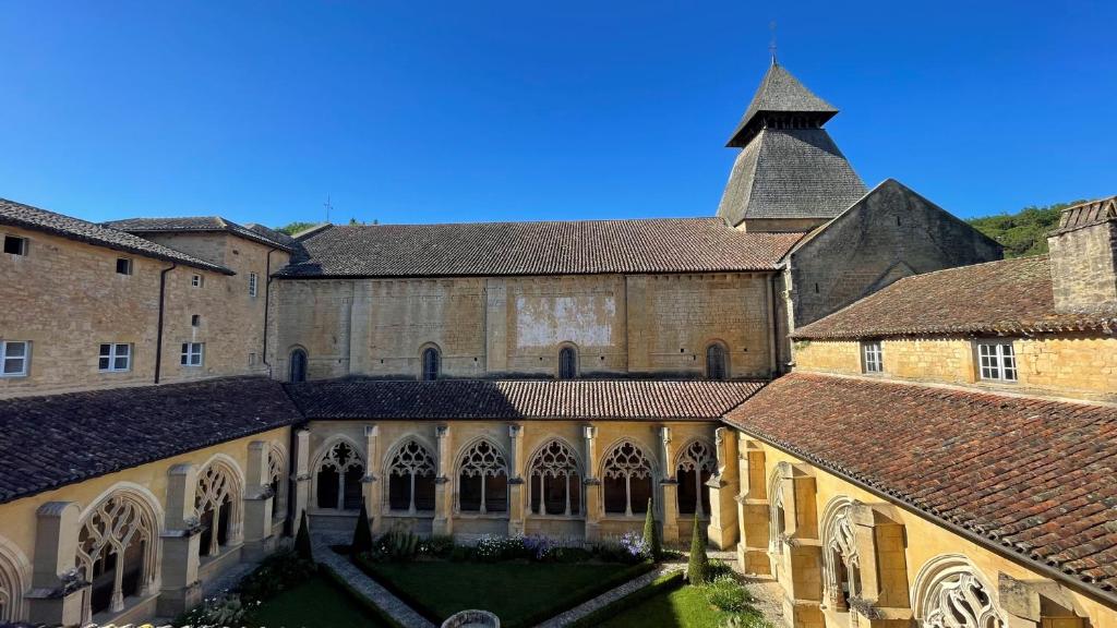 Auberge de Jeunesse HI Cadouin photo 3