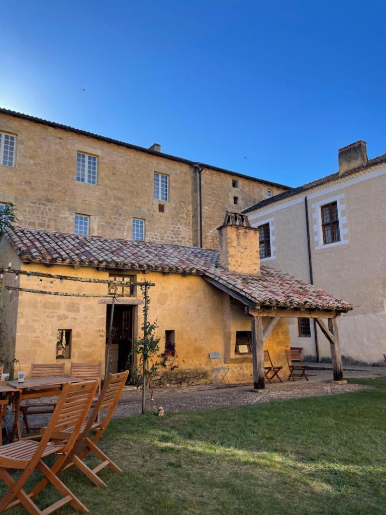 Auberge de Jeunesse HI Cadouin photo 2