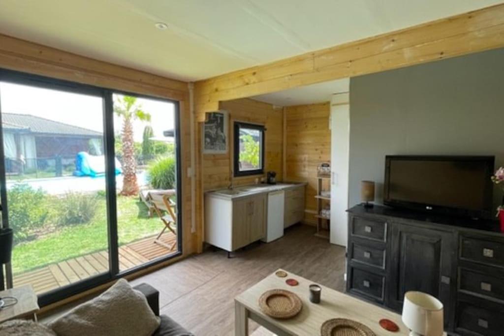 Chalet cosy avec piscine chauffée photo 4