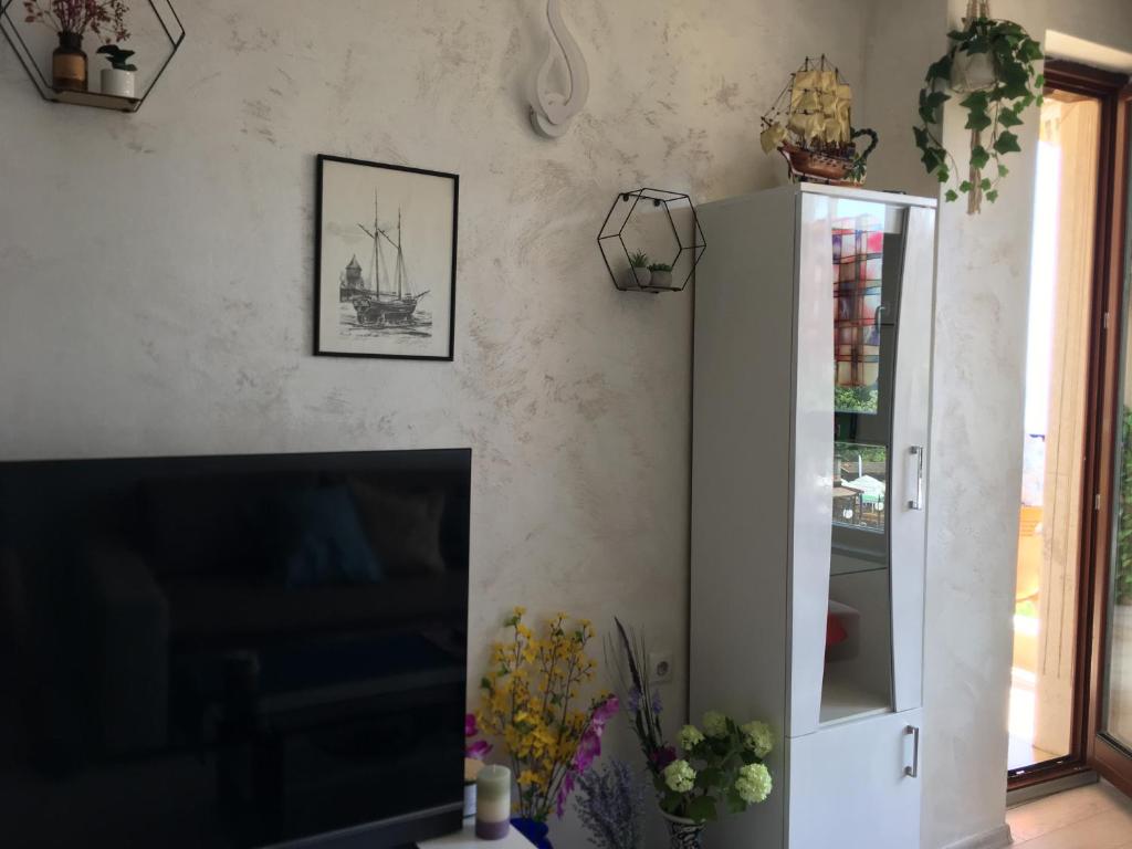 Sunny apartment Lavanda Golden Sands 1st line photo 4
