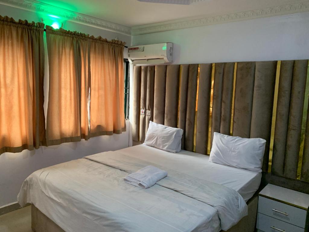 Muajas Hotel & Suites, Ibadan photo 2