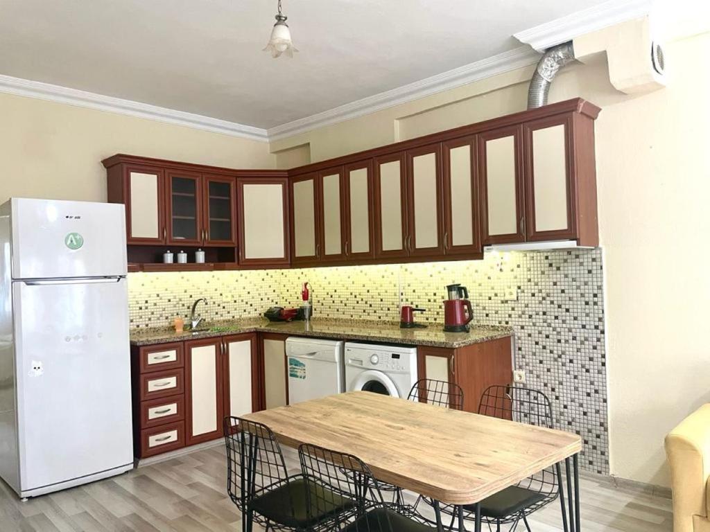 Çeşme Merkezde Marinaya 5 Dakika photo 3