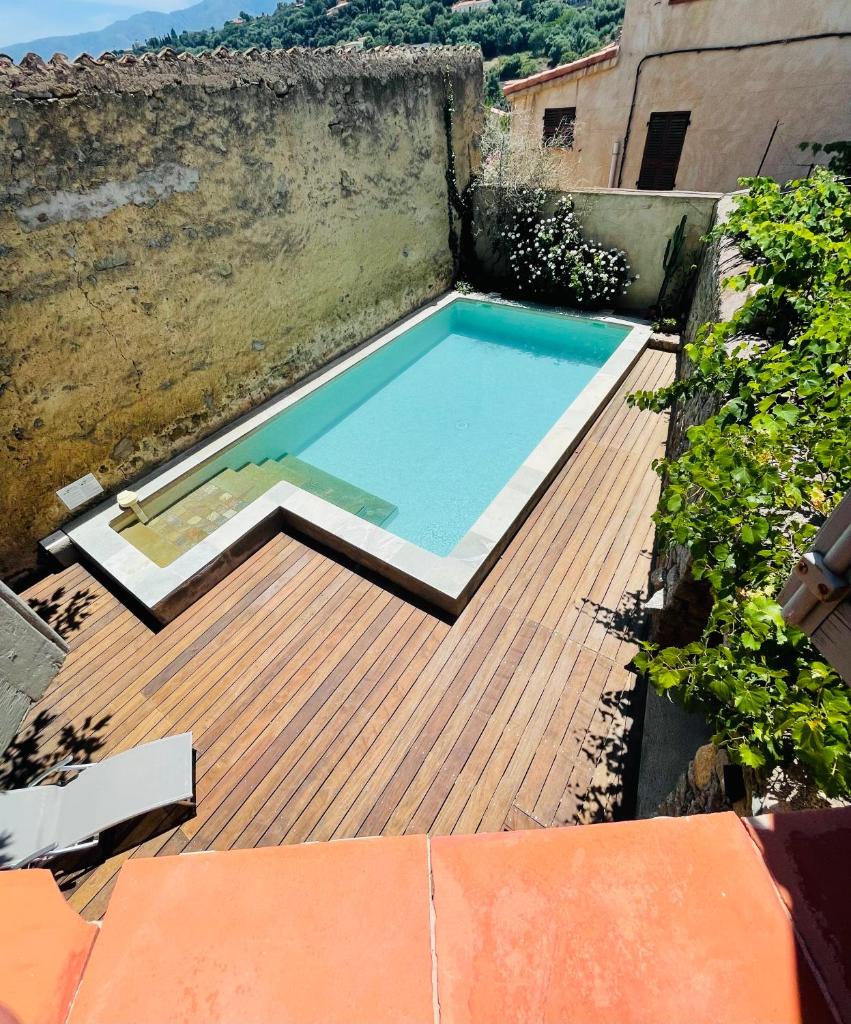 Air-conditioned authentic village house with sea view, terraces and swimming pool photo 1