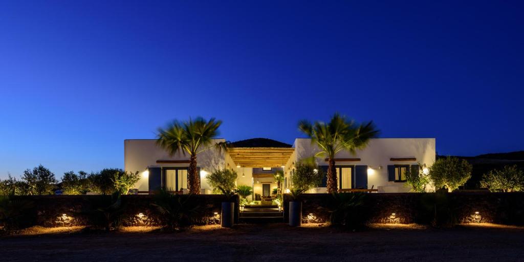 White Dream Suites Antiparos photo 4