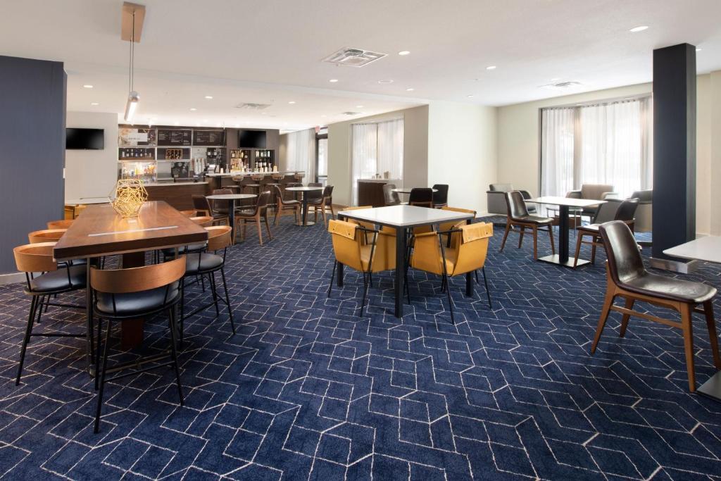 Courtyard by Marriott Dallas Plano in Legacy Park photo 4