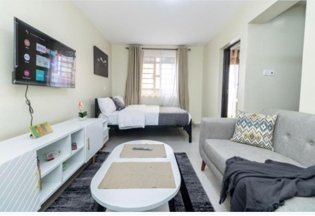 Cozy studio apartment photo 2