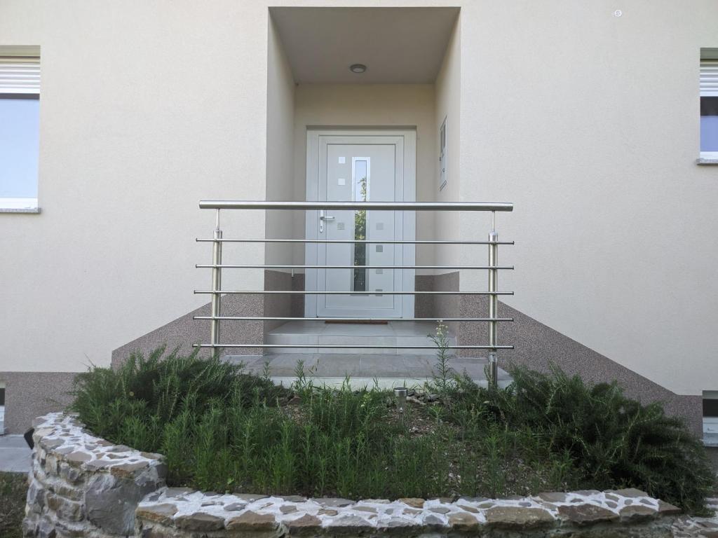 Počitniška hiša Hum photo 1