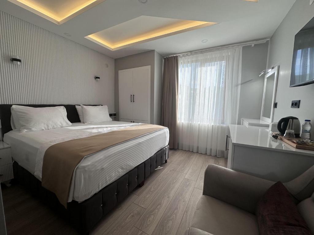 White Life Hotel & Cafe photo 4