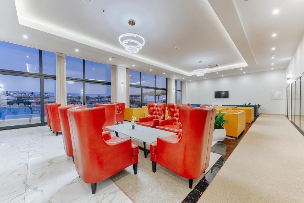 Hotel BH photo 2