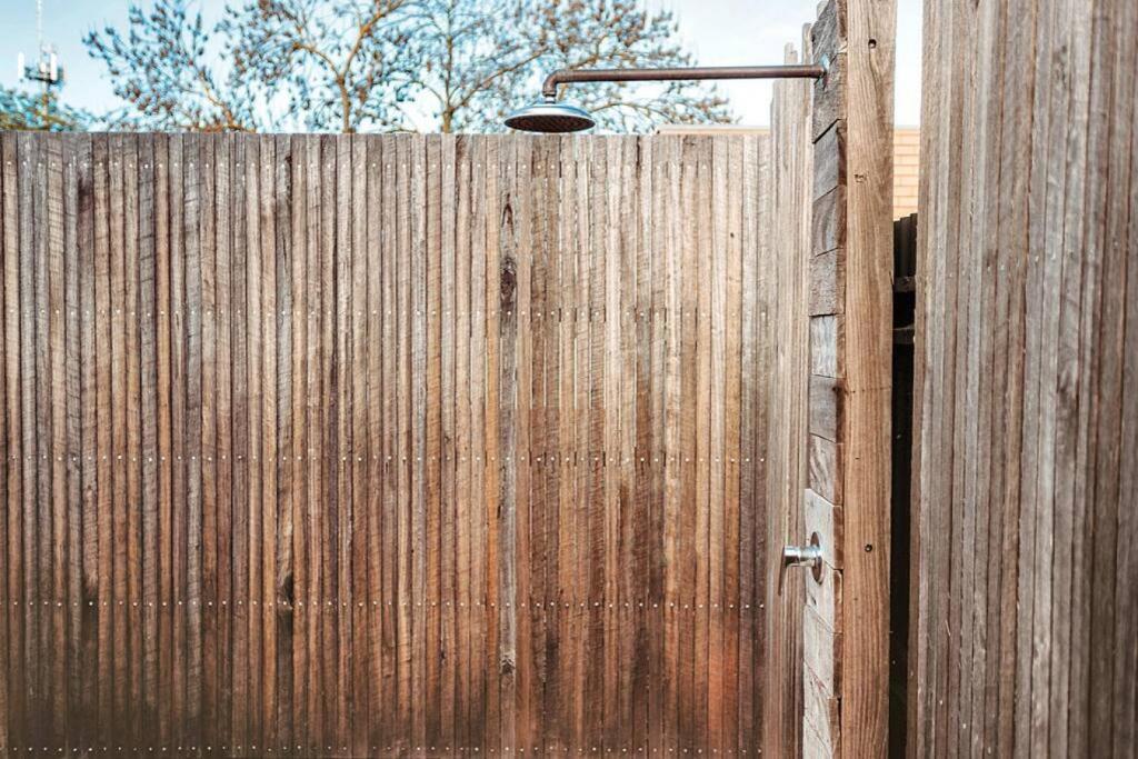 Thomas Cove - Benalla photo 2