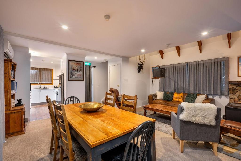 Crackenback Castle Chalet photo 3