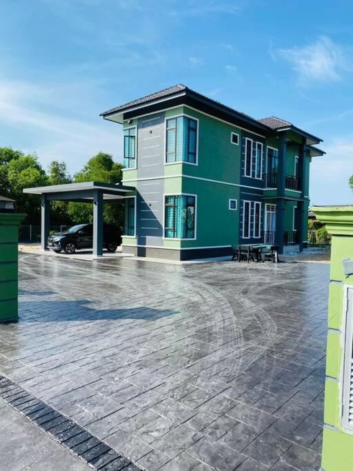 Ariyanie Homestay Terengganu photo 3