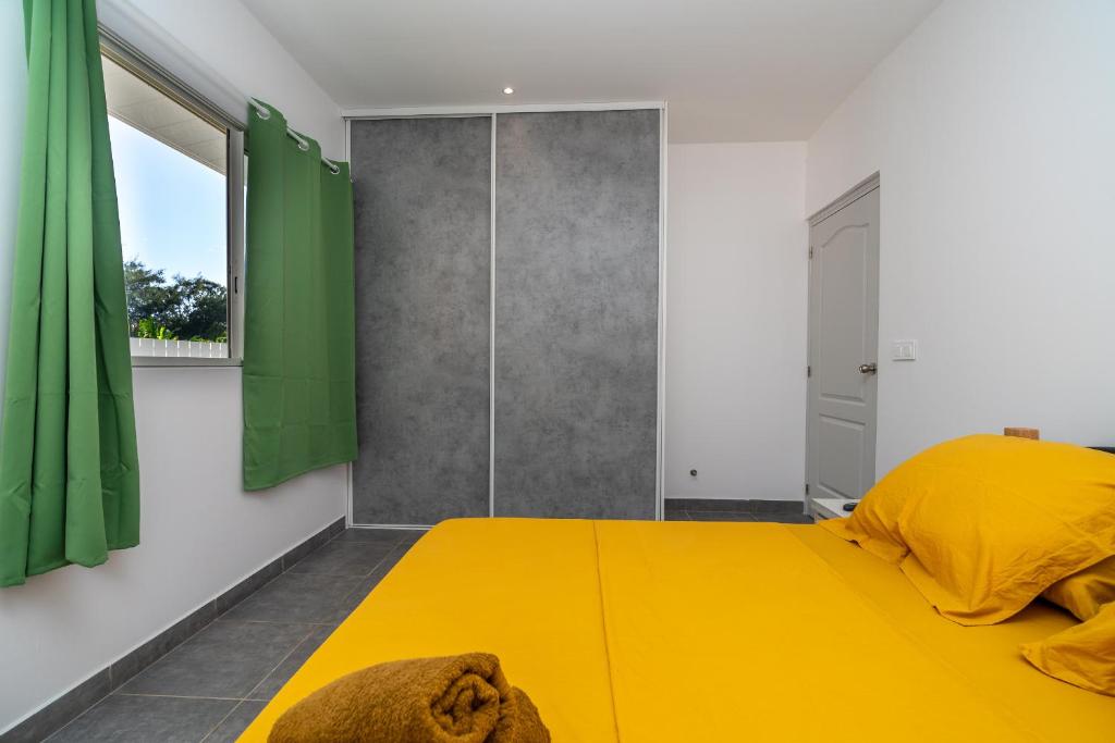 Fare Taharaa 2BR in Arue