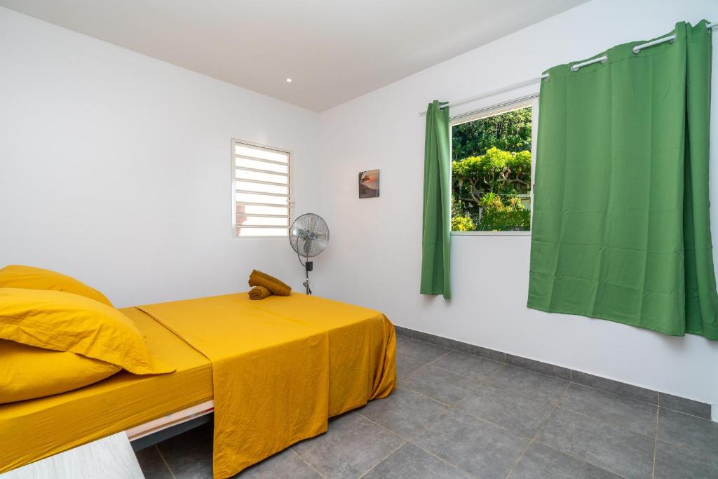 Fare Taharaa 2BR in Arue photo 1