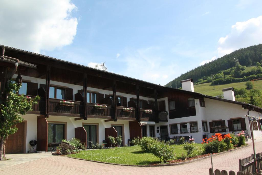 Residence die Färbe photo 2