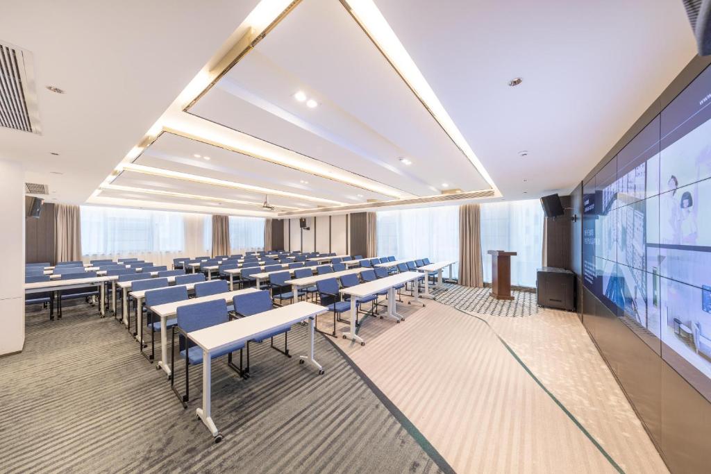 Atour Hotel Guangzhou Panyu Jewelry City photo 1
