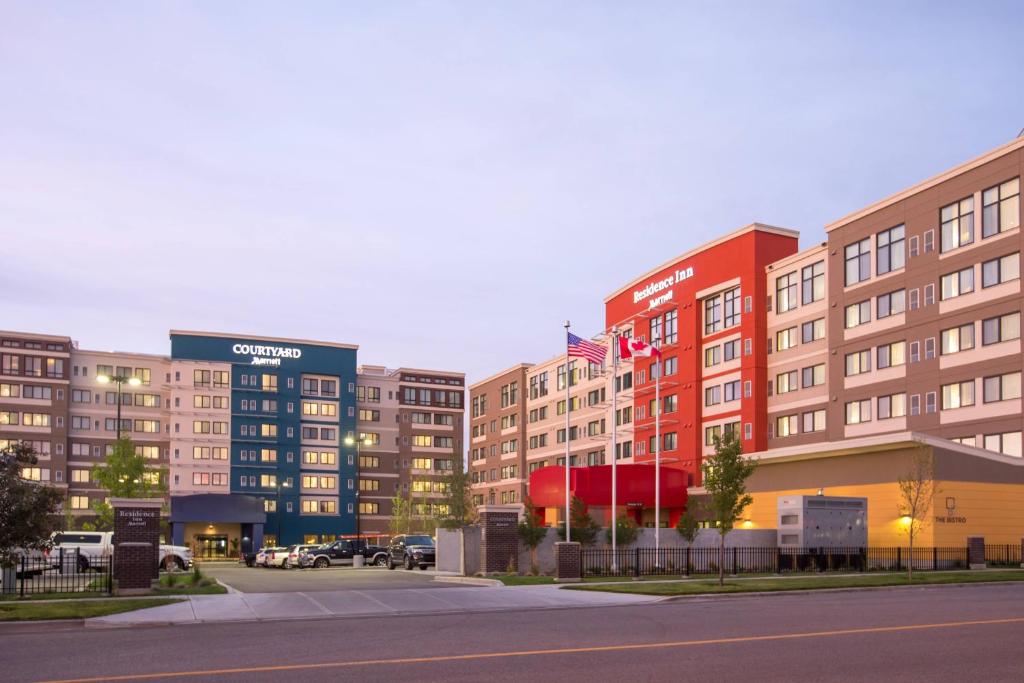 Courtyard by Marriott Calgary South photo 4
