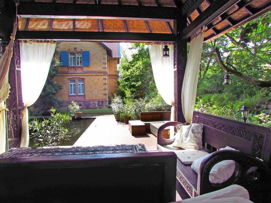 Herrschaftliches Apartment in historischer Villa photo 2