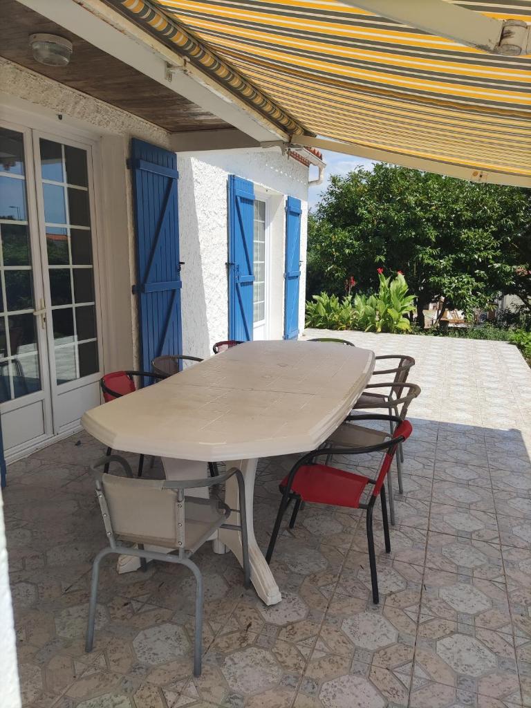 Maison avec piscine privée, proche plage photo 4