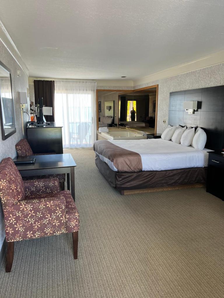 Quality Inn Lakefront photo 1