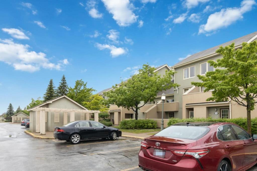 4 Bedrm Blue Mtn Condo w Sauna on Golf Course photo 4