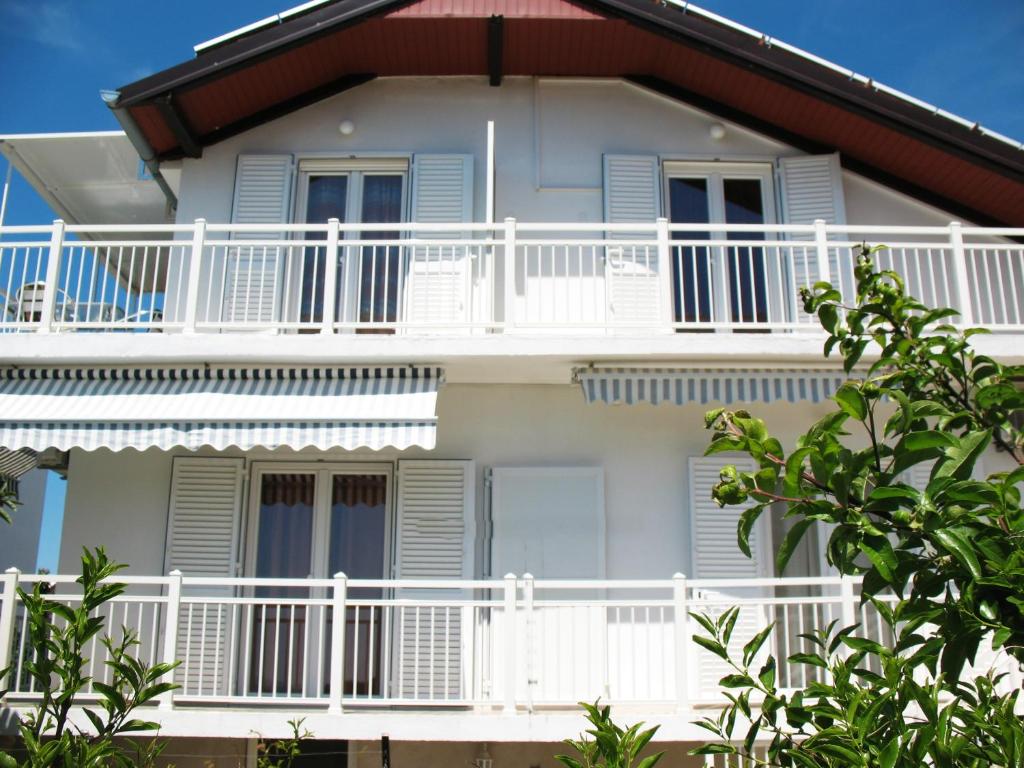 Apartments Niksa photo 1