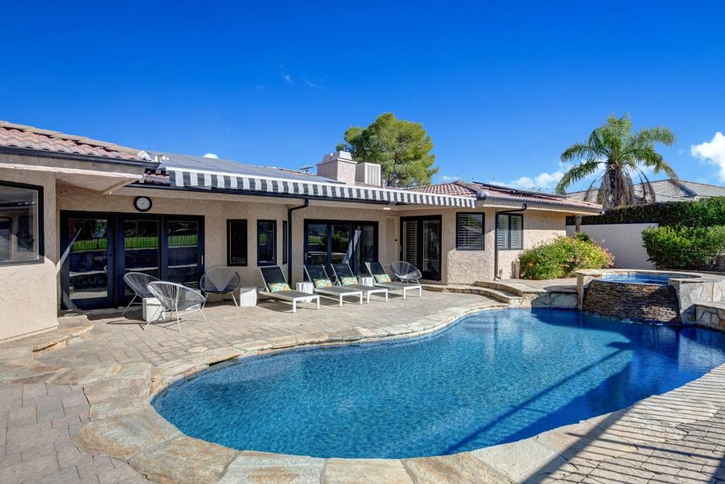 Our Poolside Desert Nirvana photo 2