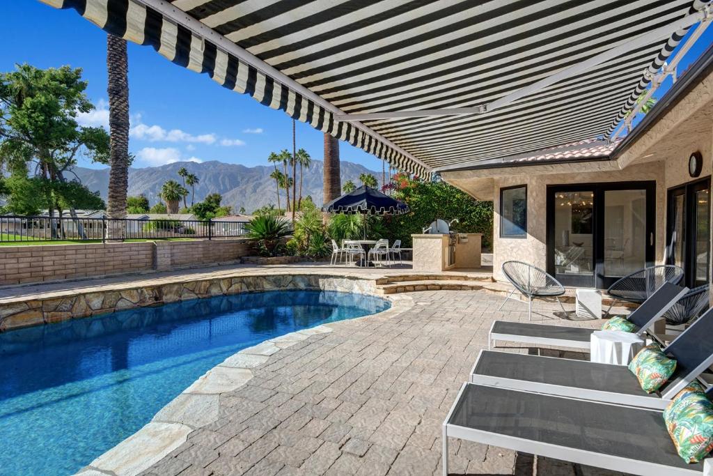 Our Poolside Desert Nirvana photo 1