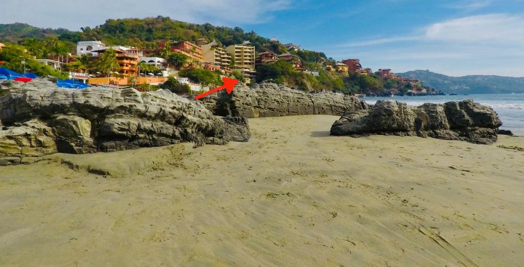 Casa de Ali: Located on the beach! photo 2