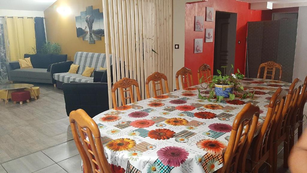 Maison de 2 chambres avec jardin clos et wifi a La Plaine des Cafres photo 2