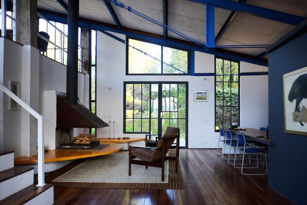 Casa de arquiteto com vista, jardim e lareira photo 3