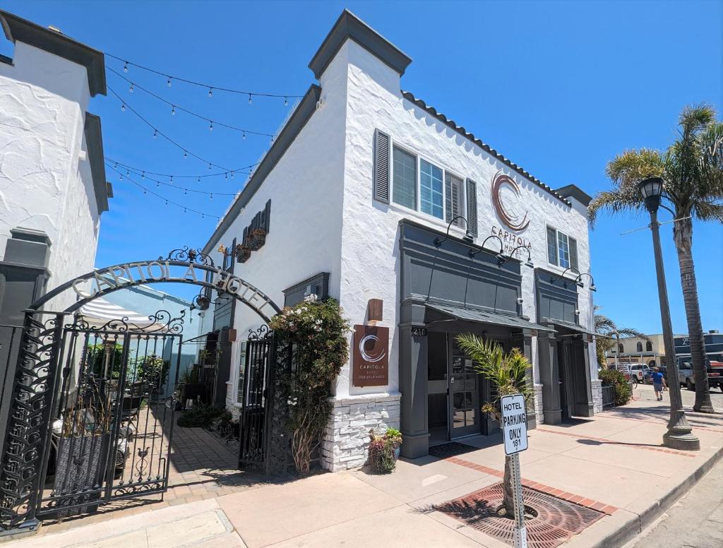 Capitola Hotel image