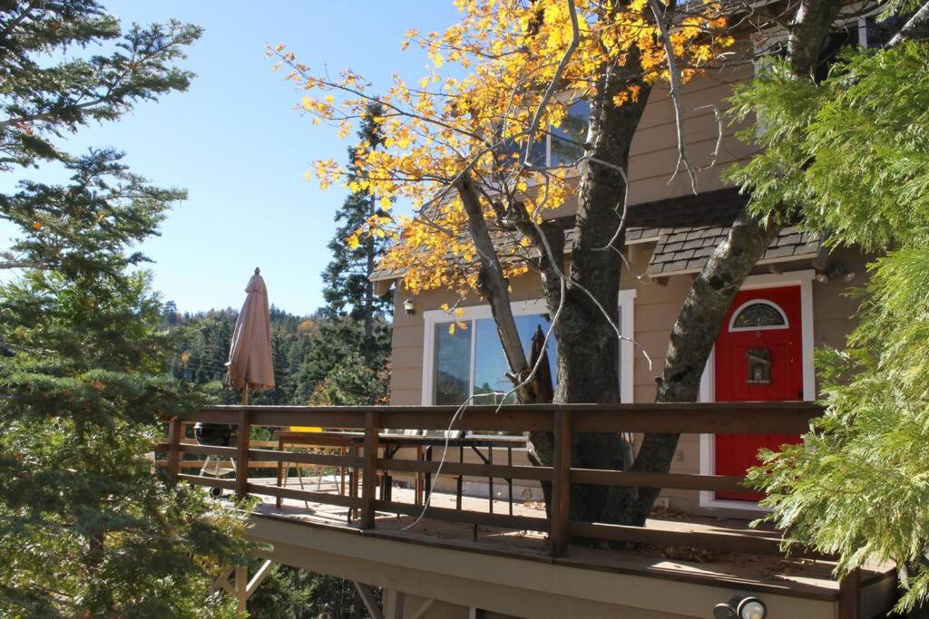 Beautiful Lake View House for rent! image