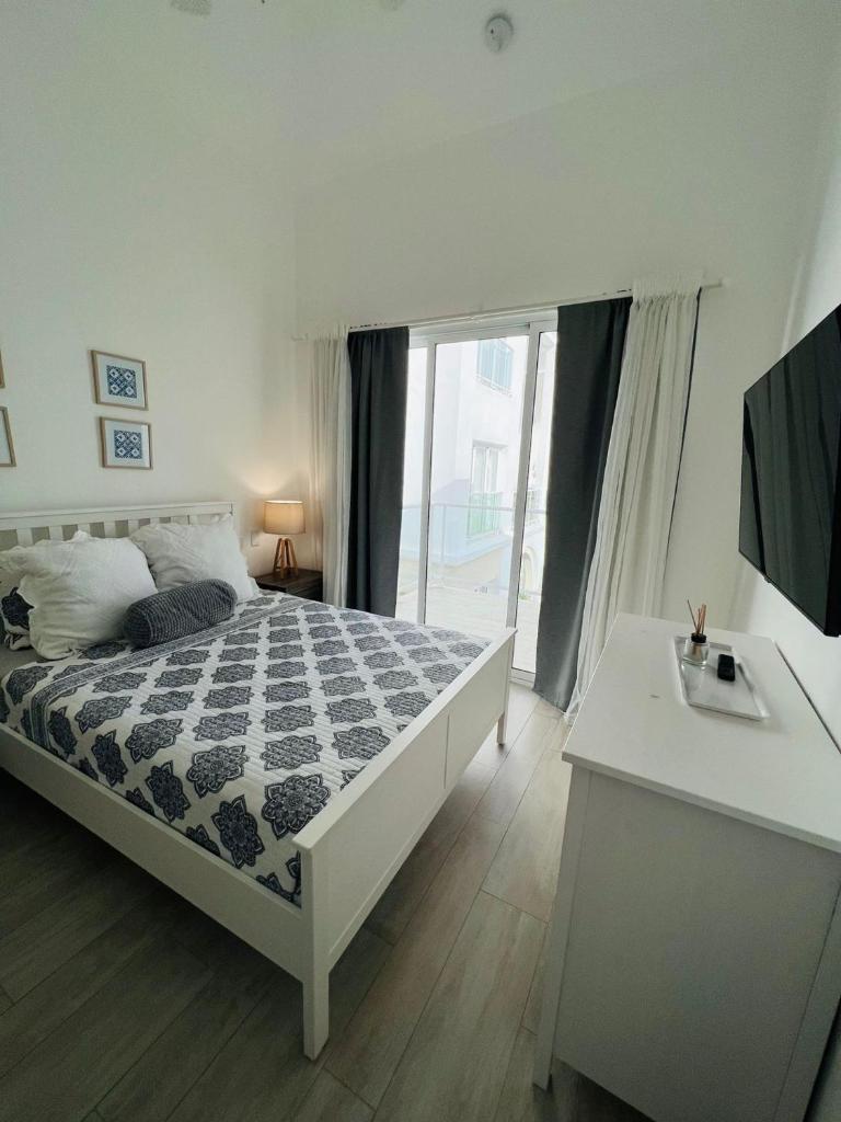 Cozy 1BDR with Pool Golf View in Hard Rock Golf photo 1