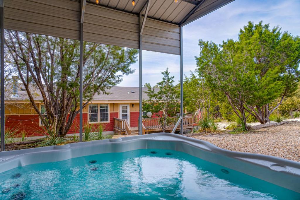 Canyon Lake Retreat with Hot Tub, Fire Pit and Grill! photo 1