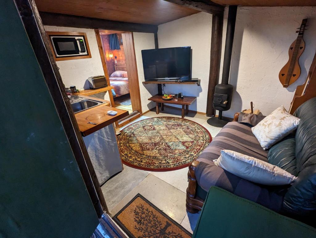 Rivendell Farmstay Hobbit Hole photo 2