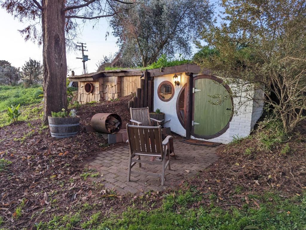 Rivendell Farmstay Hobbit Hole photo 1