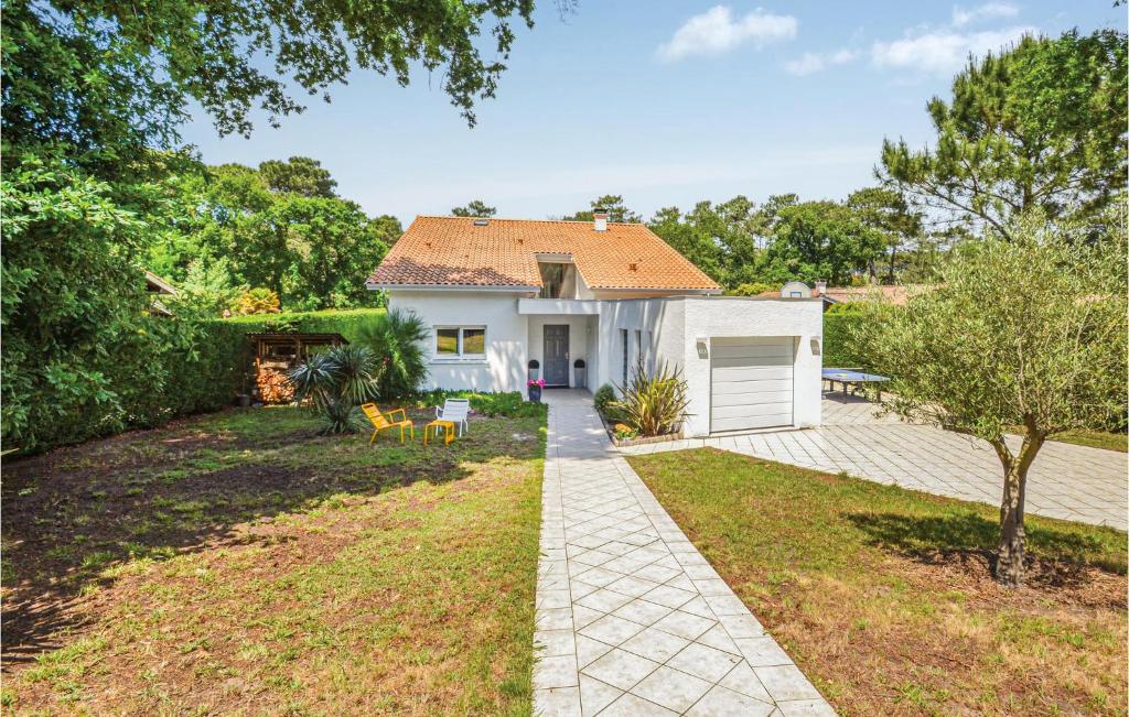 Beautiful Home In Lge-cap-ferret With Wifi, Private Swimming Pool And Outdoor Swimming Pool photo 3