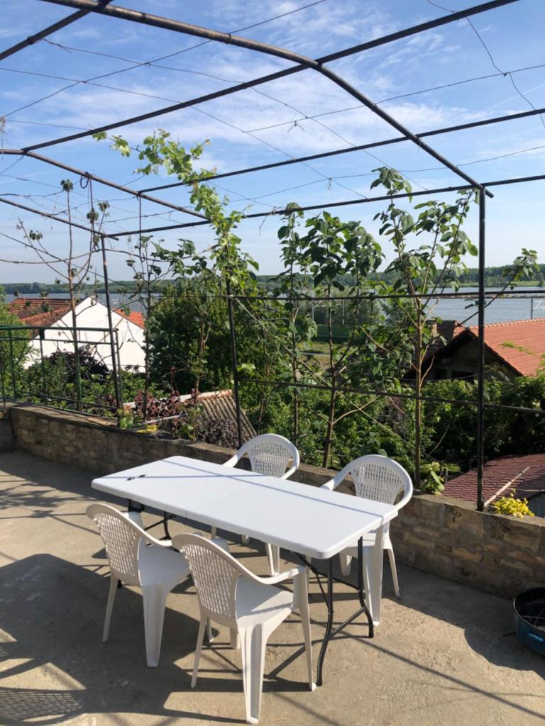 Home No158a Cozy hostel on the Danube photo 1