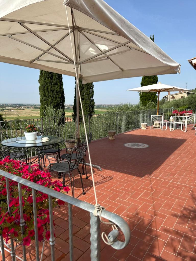 Villa i tre cipressi