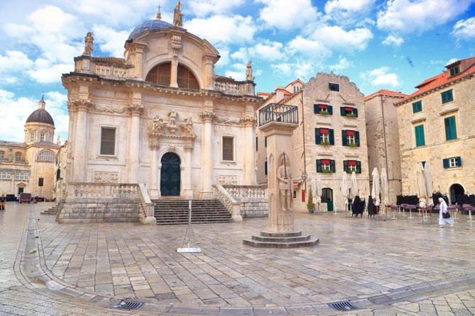 The Saint Blaise Old Town Swanky Heritage photo 3