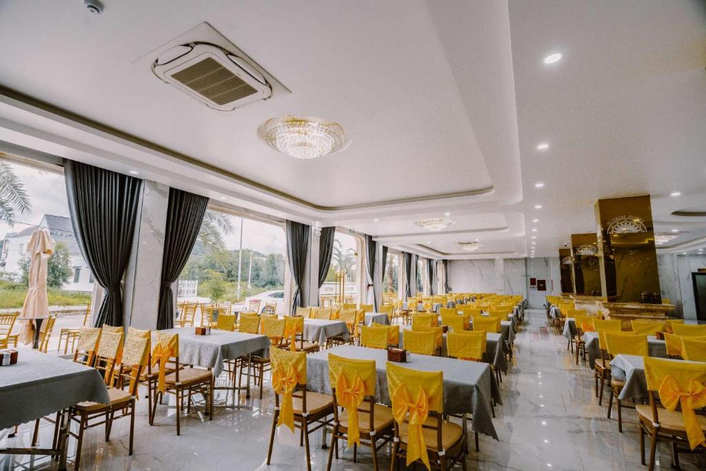 SUNRISE Hotel HA TIEN photo 1