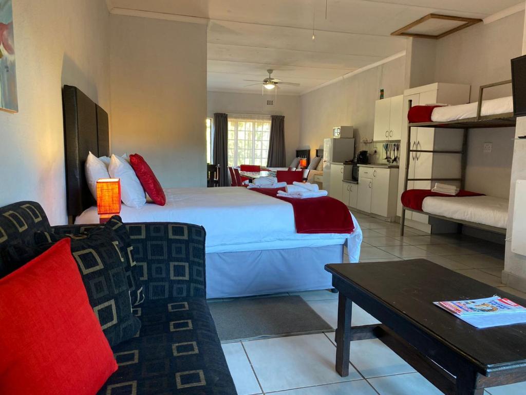 El Roi Guest Lodge photo 1