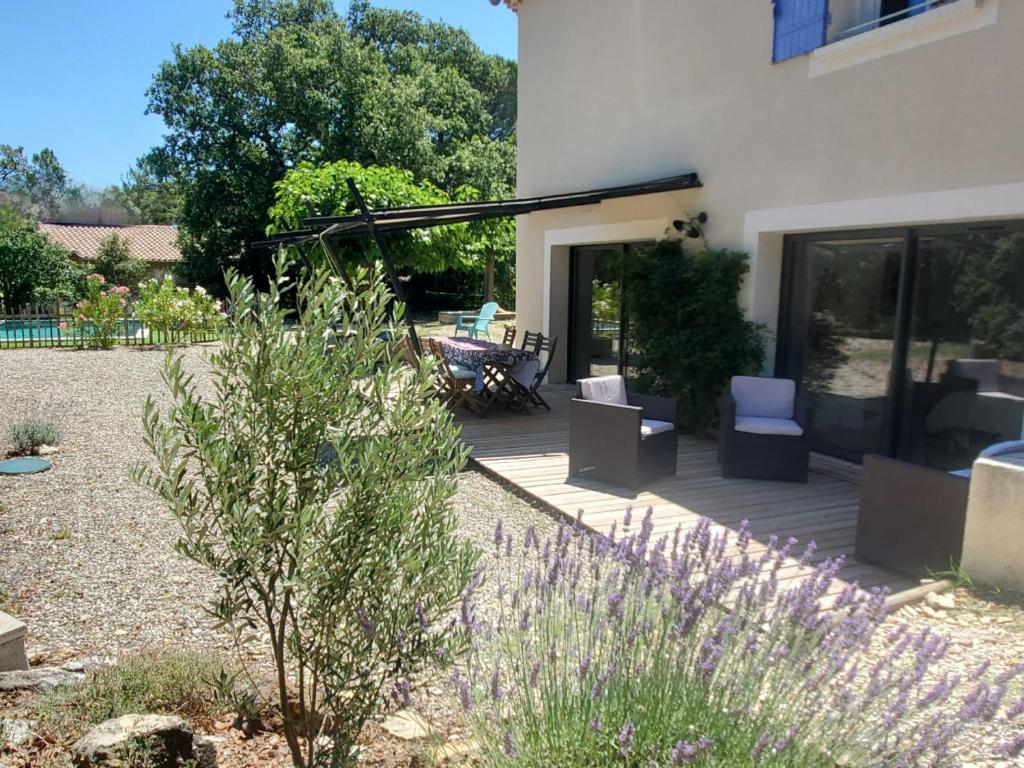 "Au Jas" Agréable logement en Drôme provençale